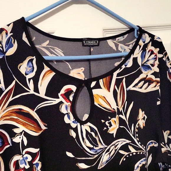 Clientele women's floral top black with colorful flowers designs. Size XL - Picture 5 of 6